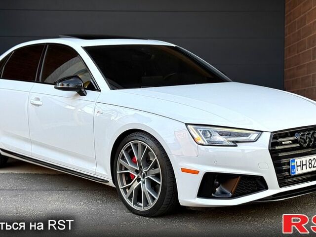 Белый Ауди А4, объемом двигателя 2 л и пробегом 222 тыс. км за 18700 $, фото 1 на Automoto.ua