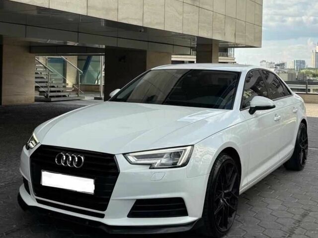 Білий Ауді А4, об'ємом двигуна 2 л та пробігом 90 тис. км за 16000 $, фото 1 на Automoto.ua