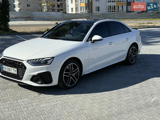 Белый Ауди А4, объемом двигателя 1.98 л и пробегом 47 тыс. км за 30000 $, фото 1 на Automoto.ua