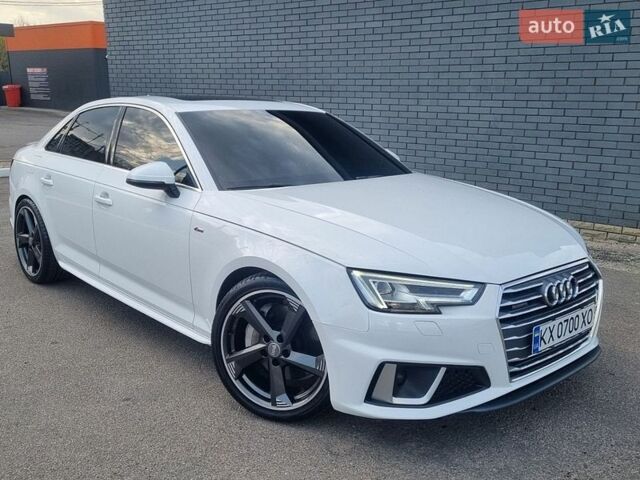 Белый Ауди А4, объемом двигателя 1.98 л и пробегом 156 тыс. км за 21500 $, фото 1 на Automoto.ua