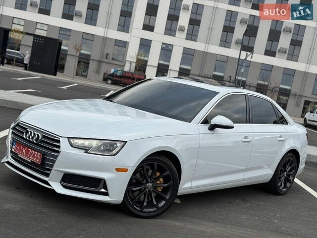 Білий Ауді А4, об'ємом двигуна 2 л та пробігом 239 тис. км за 13999 $, фото 1 на Automoto.ua