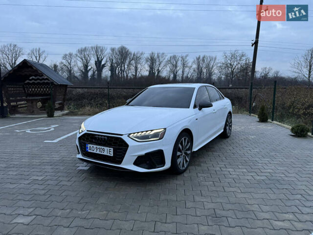 Белый Ауди А4, объемом двигателя 1.98 л и пробегом 105 тыс. км за 24990 $, фото 1 на Automoto.ua