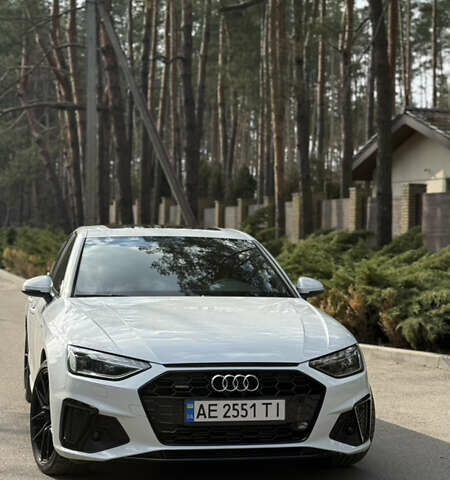 Белый Ауди А4, объемом двигателя 1.98 л и пробегом 85 тыс. км за 27500 $, фото 1 на Automoto.ua