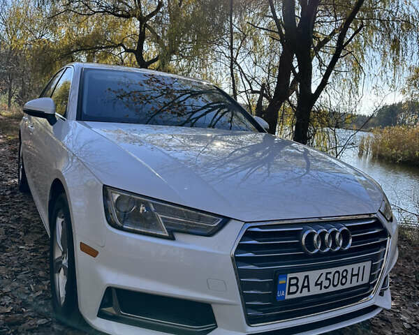 Білий Ауді А4, об'ємом двигуна 1.98 л та пробігом 36 тис. км за 30000 $, фото 1 на Automoto.ua
