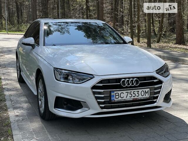 Белый Ауди А4, объемом двигателя 2 л и пробегом 2 тыс. км за 32300 $, фото 1 на Automoto.ua