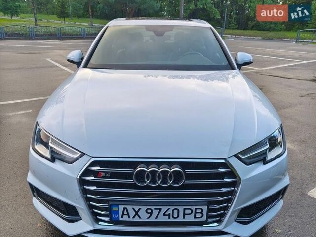 Белый Ауди А4, объемом двигателя 1.98 л и пробегом 124 тыс. км за 21900 $, фото 1 на Automoto.ua