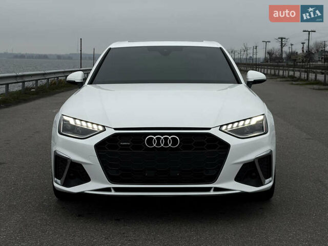 Білий Ауді А4, об'ємом двигуна 1.98 л та пробігом 130 тис. км за 27500 $, фото 1 на Automoto.ua