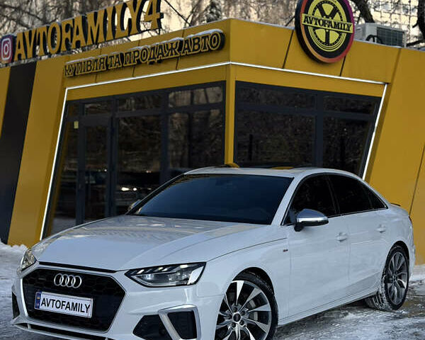 Білий Ауді А4, об'ємом двигуна 1.98 л та пробігом 26 тис. км за 27000 $, фото 1 на Automoto.ua