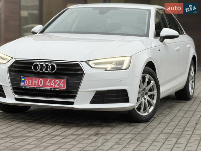 Белый Ауди А4, объемом двигателя 1.97 л и пробегом 92 тыс. км за 24000 $, фото 1 на Automoto.ua
