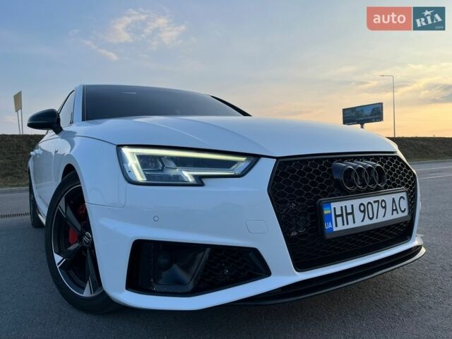 Белый Ауди А4, объемом двигателя 1.98 л и пробегом 215 тыс. км за 17200 $, фото 1 на Automoto.ua