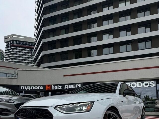 Білий Ауді А4, об'ємом двигуна 1.98 л та пробігом 100 тис. км за 28500 $, фото 1 на Automoto.ua
