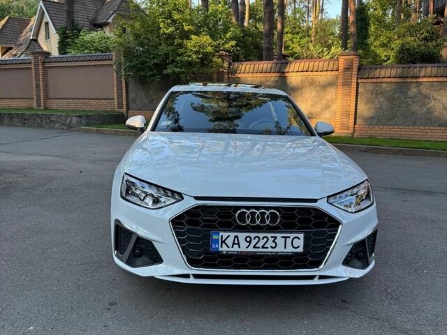 Белый Ауди А4, объемом двигателя 2 л и пробегом 104 тыс. км за 27500 $, фото 1 на Automoto.ua