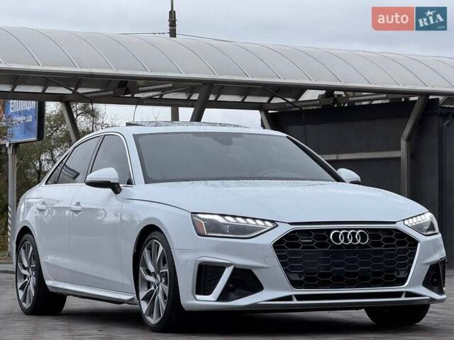 Белый Ауди А4, объемом двигателя 2 л и пробегом 65 тыс. км за 26500 $, фото 1 на Automoto.ua