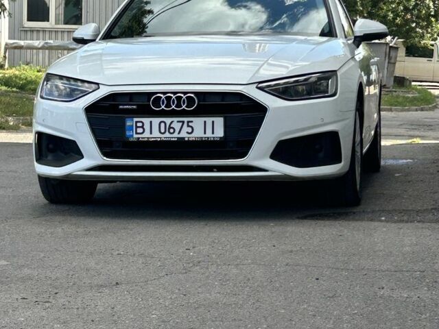 Белый Ауди А4, объемом двигателя 2 л и пробегом 137 тыс. км за 31300 $, фото 1 на Automoto.ua