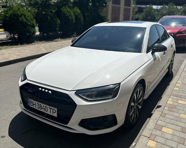 Белый Ауди А4, объемом двигателя 1.98 л и пробегом 54 тыс. км за 27700 $, фото 1 на Automoto.ua