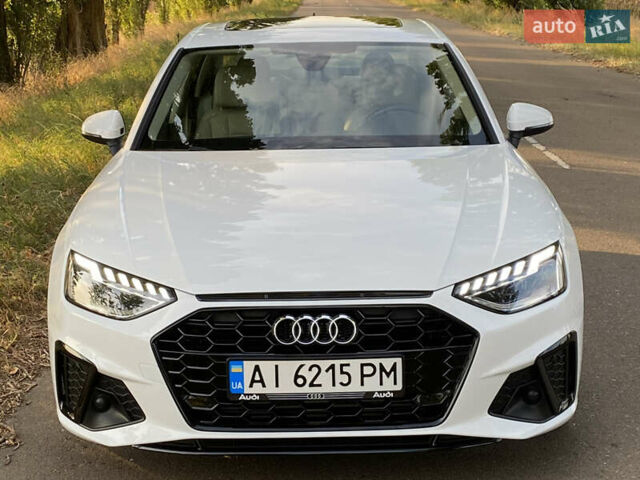 Белый Ауди А4, объемом двигателя 2 л и пробегом 71 тыс. км за 23900 $, фото 1 на Automoto.ua