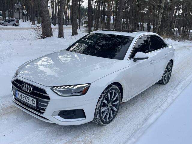 Белый Ауди А4, объемом двигателя 2 л и пробегом 22 тыс. км за 27950 $, фото 1 на Automoto.ua