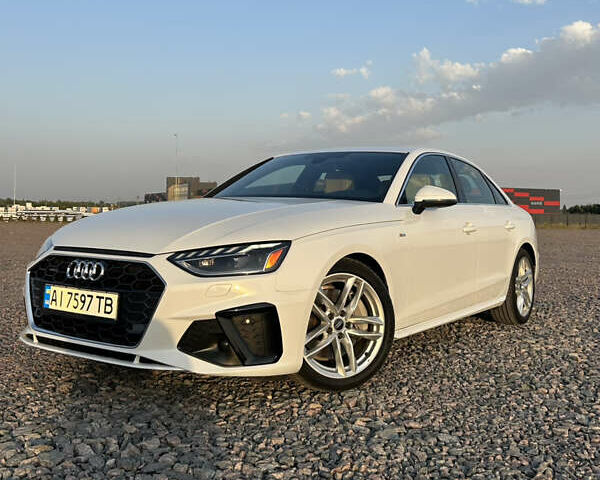 Белый Ауди А4, объемом двигателя 2 л и пробегом 77 тыс. км за 32700 $, фото 1 на Automoto.ua