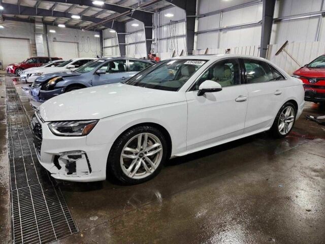 Белый Ауди А4, объемом двигателя 2 л и пробегом 64 тыс. км за 8019 $, фото 1 на Automoto.ua