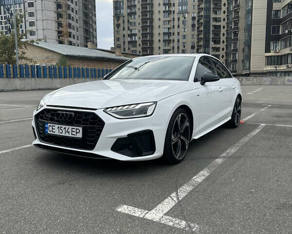 Білий Ауді А4, об'ємом двигуна 1.98 л та пробігом 32 тис. км за 31999 $, фото 1 на Automoto.ua