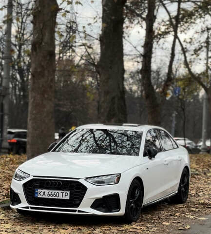 Белый Ауди А4, объемом двигателя 1.98 л и пробегом 62 тыс. км за 30000 $, фото 1 на Automoto.ua