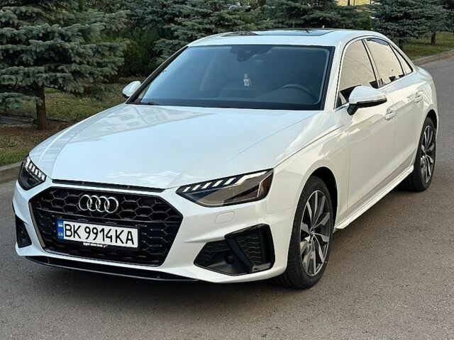 Білий Ауді А4, об'ємом двигуна 2 л та пробігом 54 тис. км за 26500 $, фото 1 на Automoto.ua