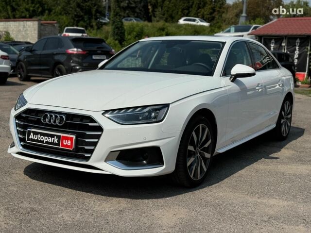 Білий Ауді А4, об'ємом двигуна 2 л та пробігом 11 тис. км за 37690 $, фото 1 на Automoto.ua