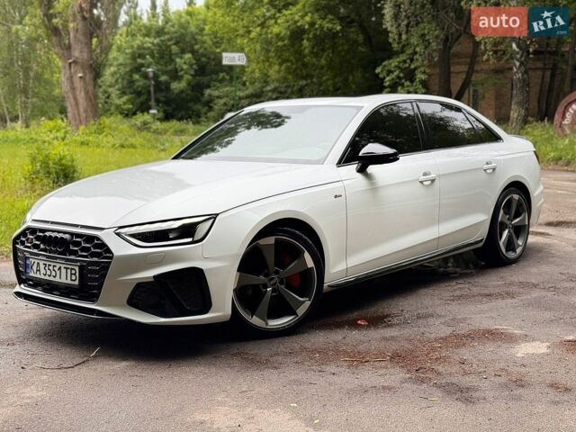 Белый Ауди А4, объемом двигателя 1.98 л и пробегом 31 тыс. км за 35000 $, фото 1 на Automoto.ua