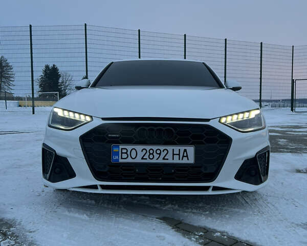 Білий Ауді А4, об'ємом двигуна 1.98 л та пробігом 44 тис. км за 31599 $, фото 1 на Automoto.ua