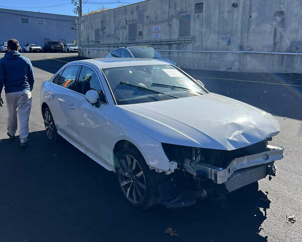 Белый Ауди А4, объемом двигателя 2 л и пробегом 45 тыс. км за 19300 $, фото 1 на Automoto.ua