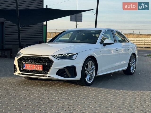 Белый Ауди А4, объемом двигателя 1.98 л и пробегом 30 тыс. км за 29900 $, фото 1 на Automoto.ua