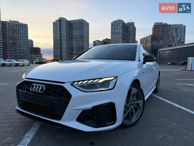 Білий Ауді А4, об'ємом двигуна 2 л та пробігом 18 тис. км за 32900 $, фото 1 на Automoto.ua