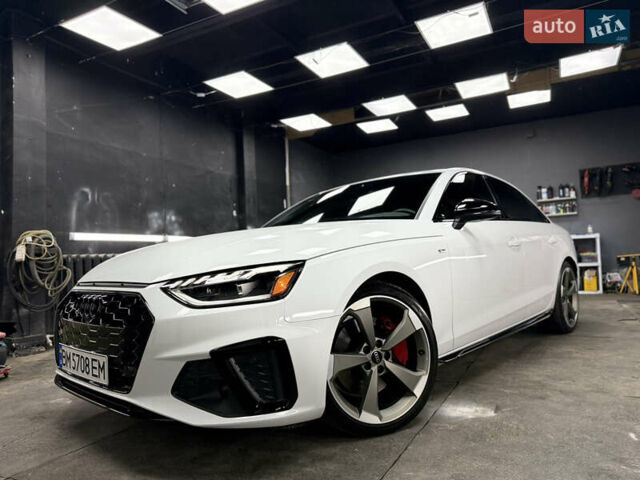 Белый Ауди А4, объемом двигателя 1.98 л и пробегом 16 тыс. км за 37900 $, фото 1 на Automoto.ua