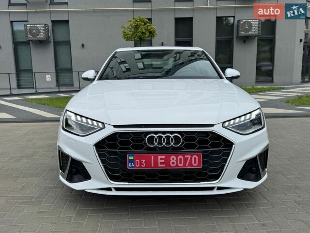 Белый Ауди А4, объемом двигателя 2 л и пробегом 59 тыс. км за 27900 $, фото 1 на Automoto.ua