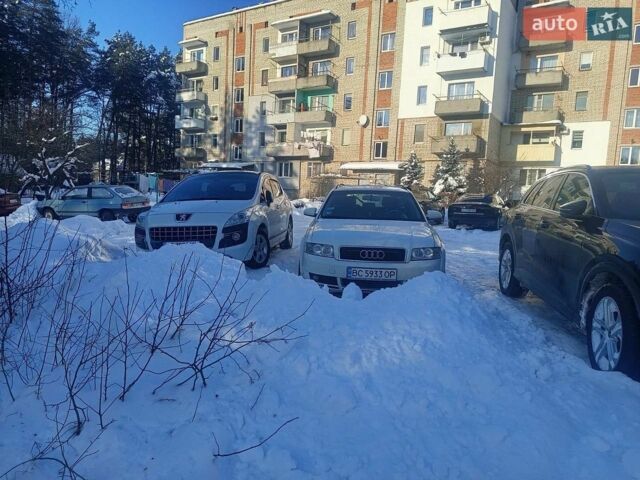 Білий Ауді А4, об'ємом двигуна 2.5 л та пробігом 480 тис. км за 4200 $, фото 1 на Automoto.ua