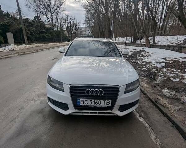 Белый Ауди А4, объемом двигателя 1.97 л и пробегом 300 тыс. км за 8400 $, фото 1 на Automoto.ua