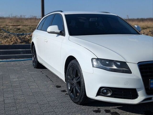 Білий Ауді А4, об'ємом двигуна 1.97 л та пробігом 300 тис. км за 7200 $, фото 1 на Automoto.ua