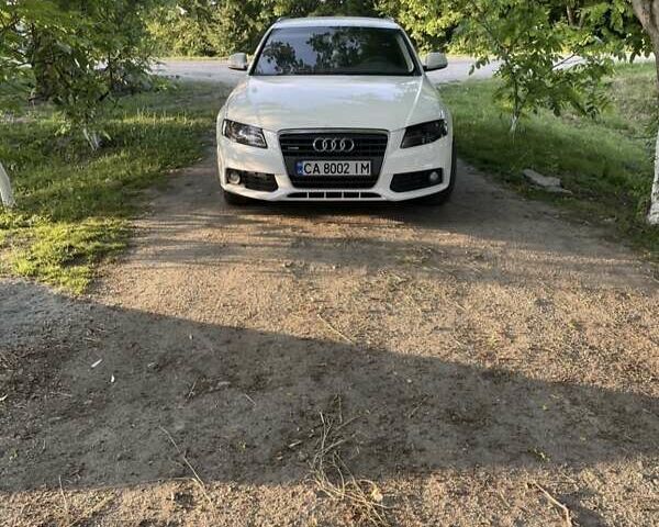 Білий Ауді А4, об'ємом двигуна 2 л та пробігом 186 тис. км за 7500 $, фото 1 на Automoto.ua