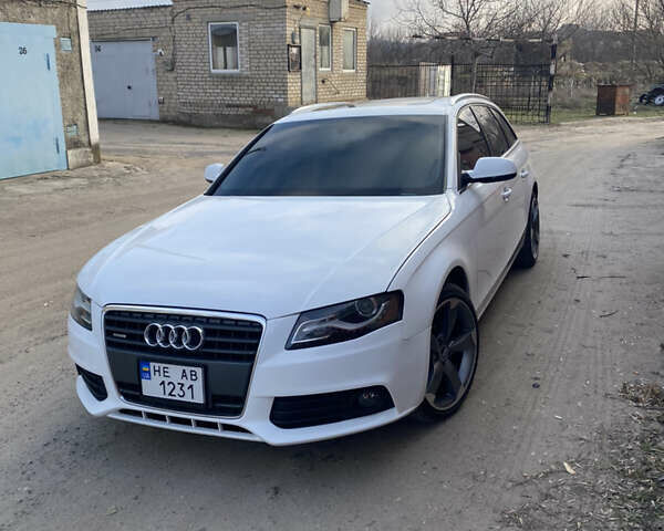 Белый Ауди А4, объемом двигателя 1.98 л и пробегом 267 тыс. км за 12000 $, фото 1 на Automoto.ua