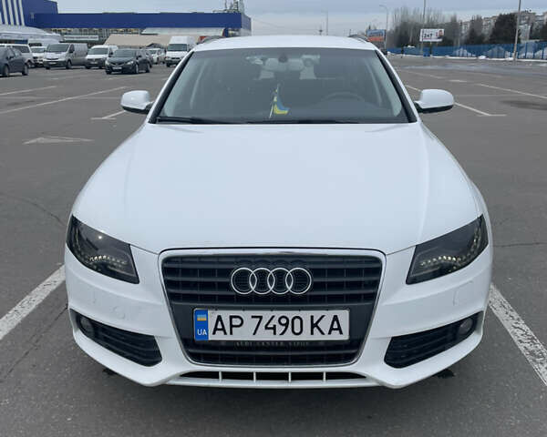 Белый Ауди А4, объемом двигателя 1.97 л и пробегом 277 тыс. км за 10300 $, фото 1 на Automoto.ua