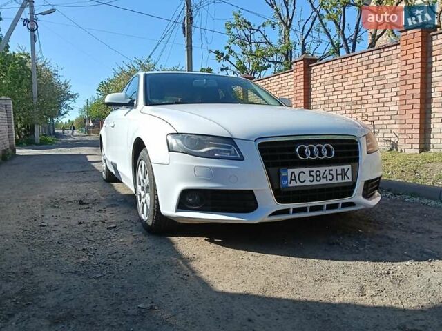 Белый Ауди А4, объемом двигателя 1.97 л и пробегом 395 тыс. км за 8500 $, фото 1 на Automoto.ua