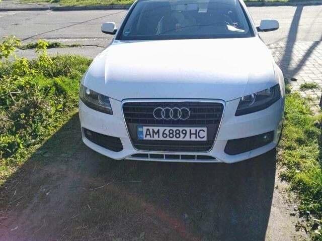 Белый Ауди А4, объемом двигателя 2 л и пробегом 275 тыс. км за 10300 $, фото 1 на Automoto.ua