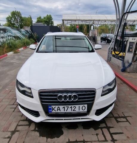 Білий Ауді А4, об'ємом двигуна 2.7 л та пробігом 200 тис. км за 5017 $, фото 1 на Automoto.ua