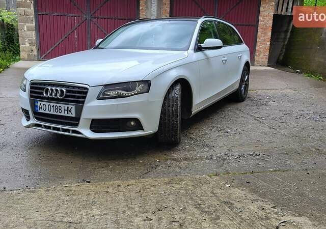 Білий Ауді А4, об'ємом двигуна 2 л та пробігом 350 тис. км за 10000 $, фото 1 на Automoto.ua