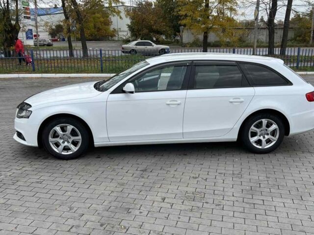 Белый Ауди А4, объемом двигателя 2 л и пробегом 251 тыс. км за 10700 $, фото 1 на Automoto.ua