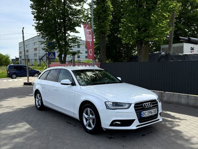 Белый Ауди А4, объемом двигателя 2 л и пробегом 233 тыс. км за 12499 $, фото 1 на Automoto.ua