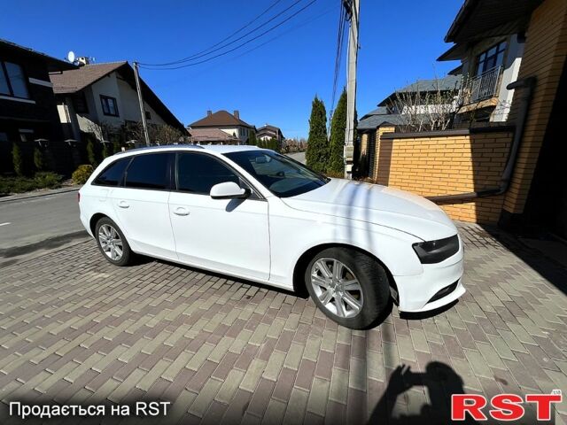 Білий Ауді А4, об'ємом двигуна 2 л та пробігом 225 тис. км за 11500 $, фото 1 на Automoto.ua