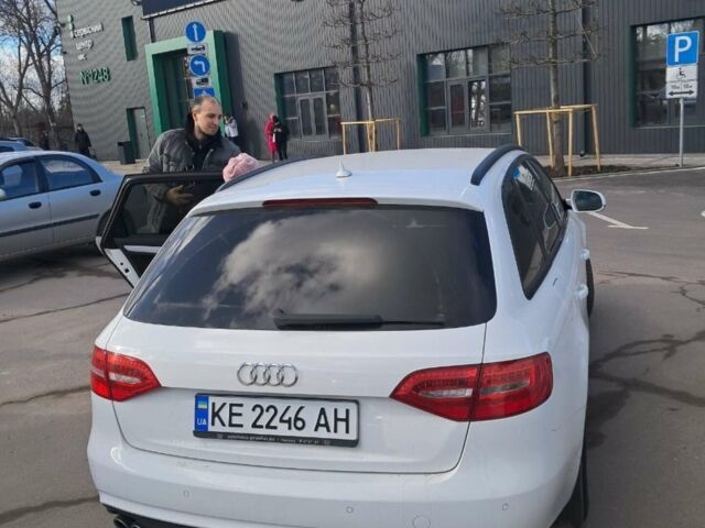 Білий Ауді А4, об'ємом двигуна 2 л та пробігом 302 тис. км за 16000 $, фото 1 на Automoto.ua