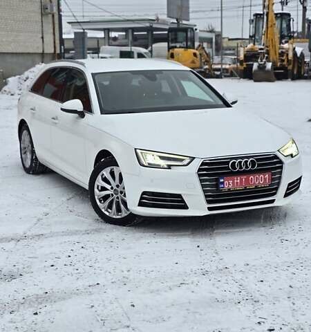 Белый Ауди А4, объемом двигателя 2 л и пробегом 214 тыс. км за 18500 $, фото 1 на Automoto.ua