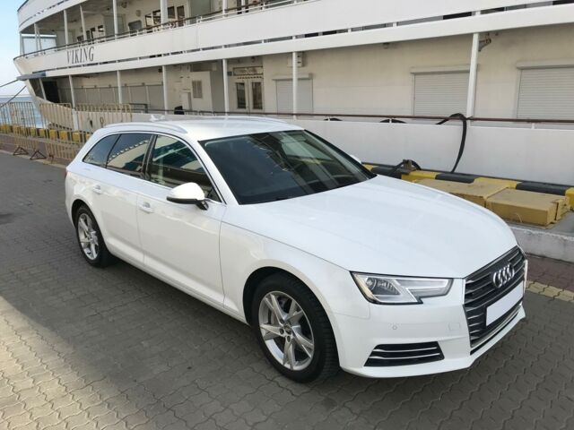 Білий Ауді А4, об'ємом двигуна 2 л та пробігом 63 тис. км за 35700 $, фото 1 на Automoto.ua